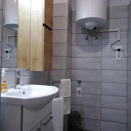 Prenocisca Miklavcic 3*