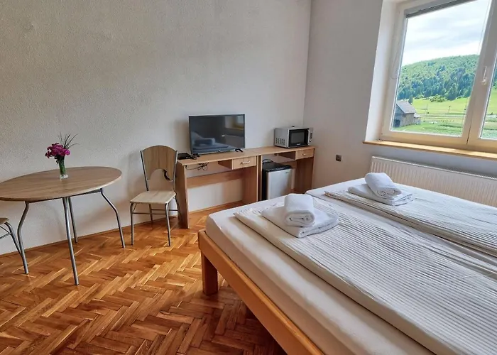 Prenocisca Miklavcic Nova Vas (Bloke)