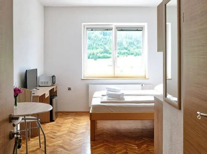 Affittacamere Prenocisca Miklavcic 3*