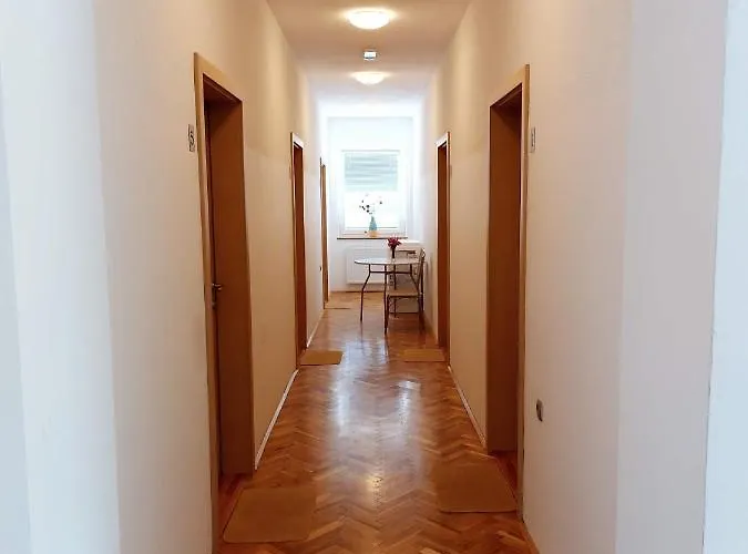 Prenocisca Miklavcic Nova Vas (Bloke)