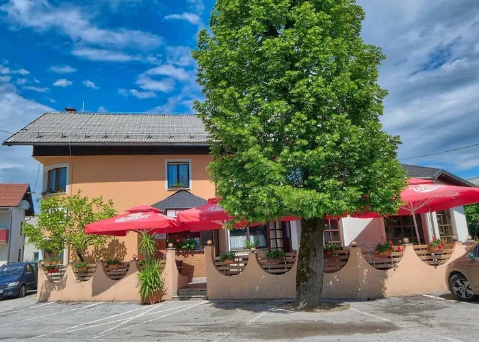 Gasthuis Prenocisca Miklavcic Nova Vas (Bloke)