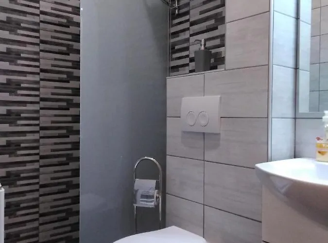 Prenocisca Miklavcic Nova Vas (Bloke)