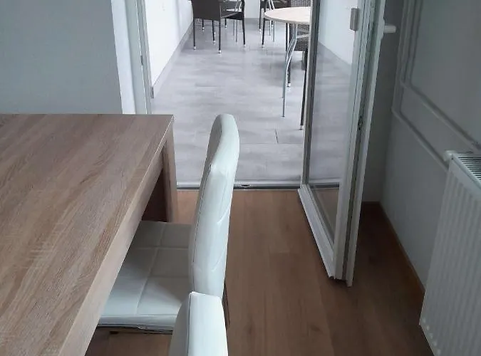 Prenocisca Miklavcic 3* Nova Vas (Bloke)