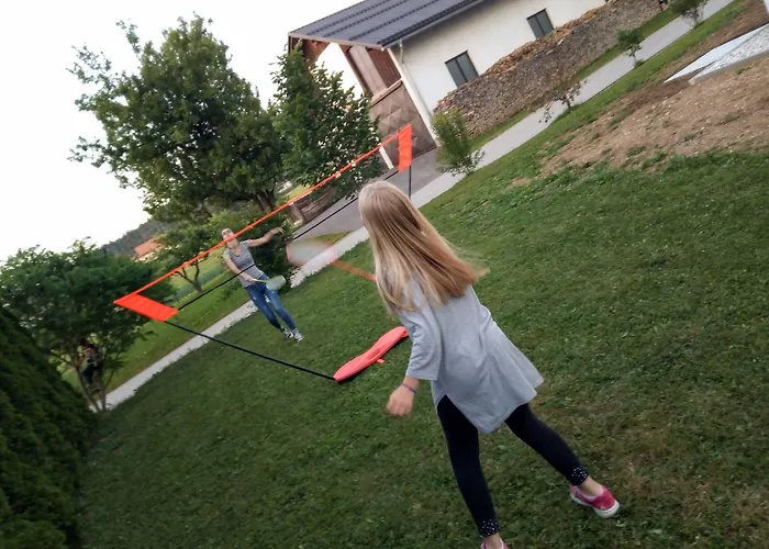 Prenocisca Miklavcic 3* Nova Vas (Bloke)